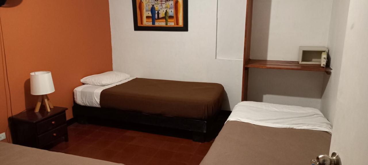 Casa Kiwi Hostel Medellin Bilik gambar
